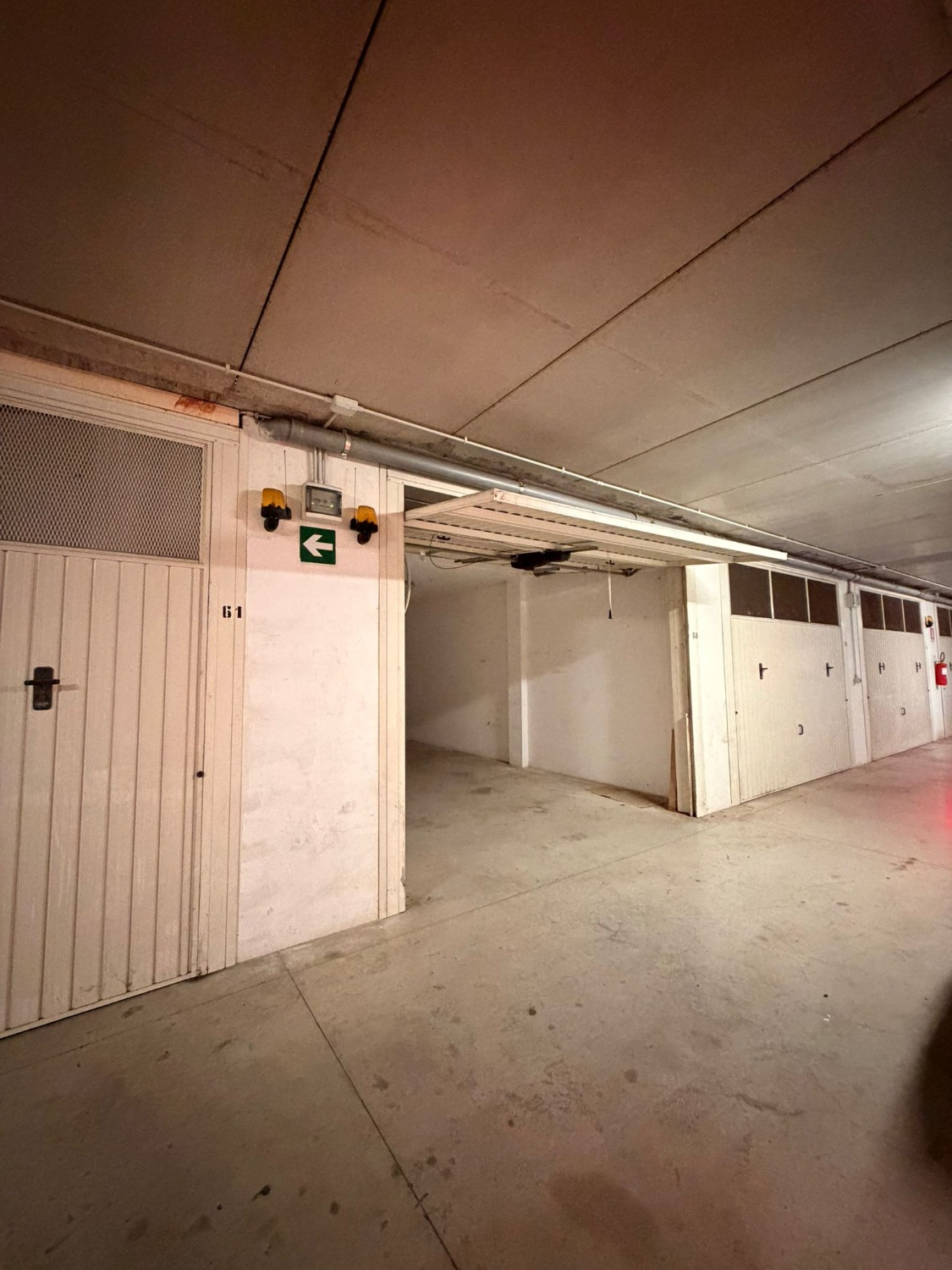 AMPIO BOX AUTO ZONA VIA DALMAZIA!