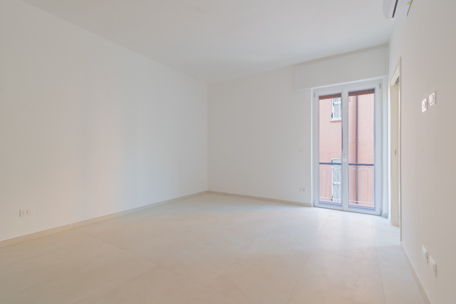Gallery 5