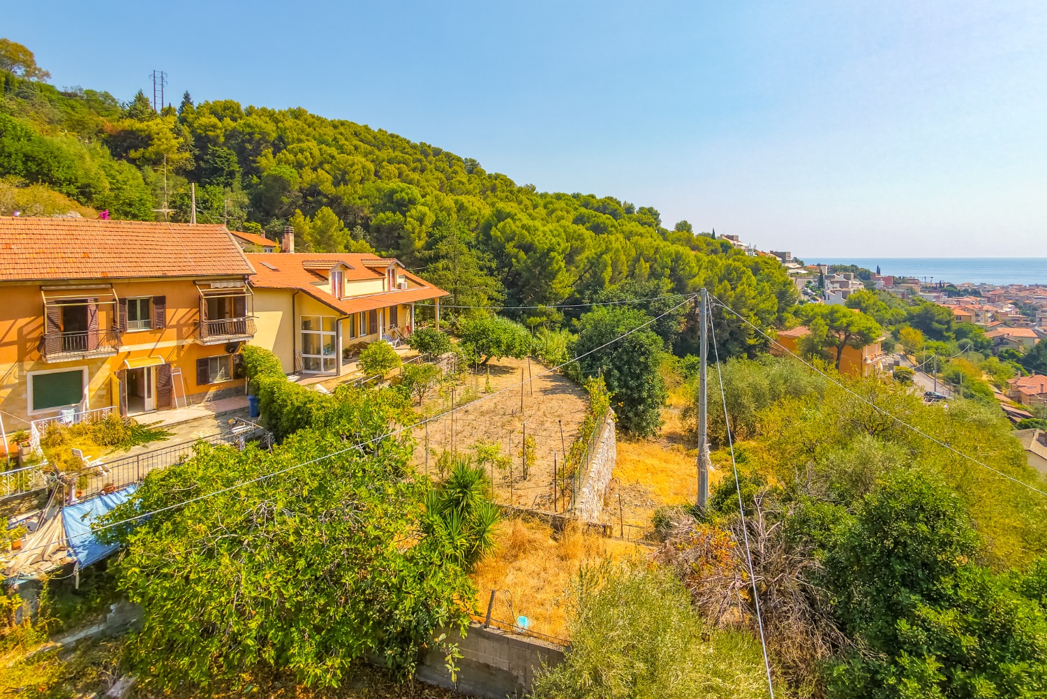 VILLA VISTA MARE AD ALASSIO!
