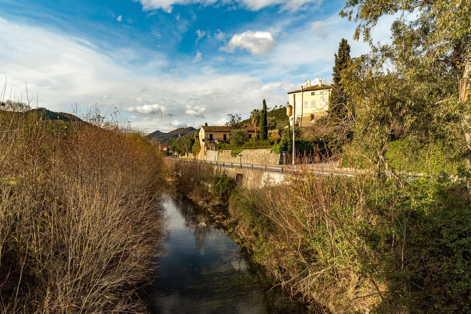 Villa a Garlenda con doppio box auto!