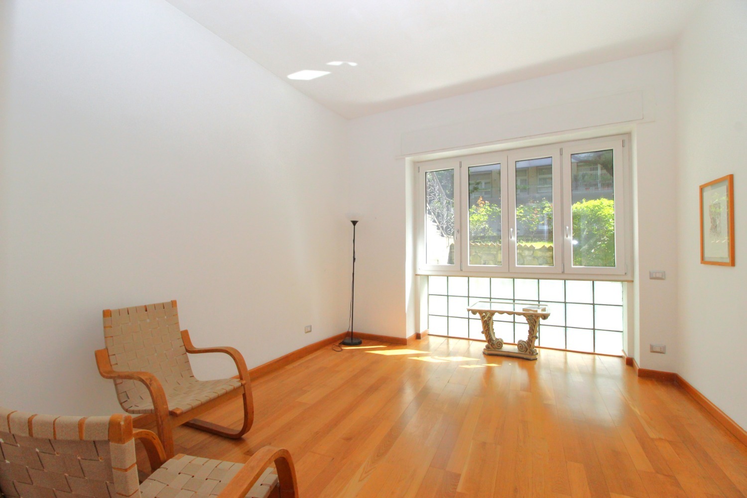 Gallery 6
