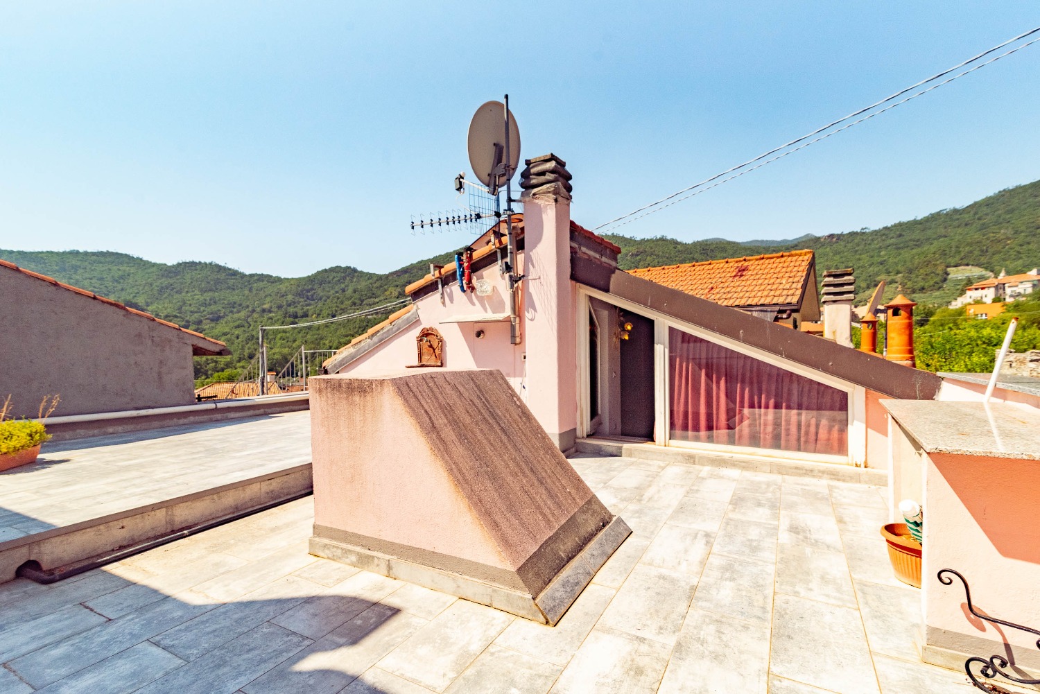 Casa terra-cielo di 177 mq con grande terrazza
