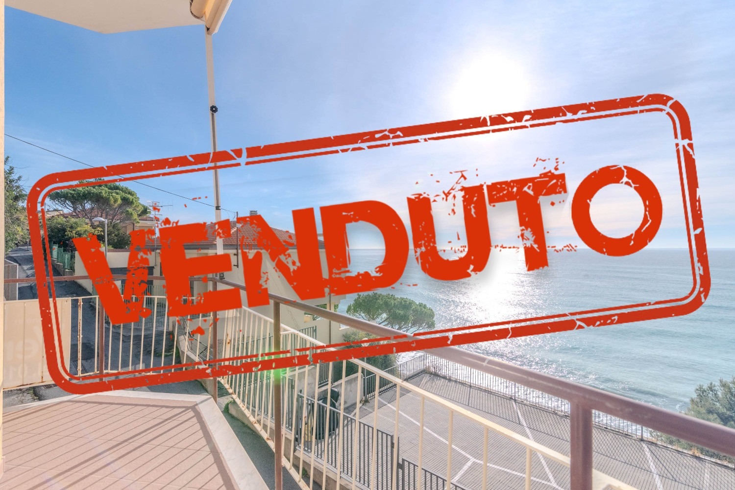 Bilocale fronte mare a pochi passi dalle spiagge !!