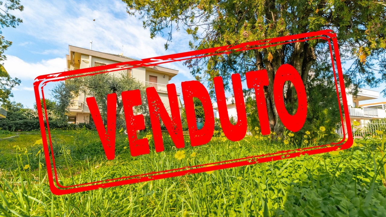 BILOCALE CON CANTINA IN ZONA PINELAND