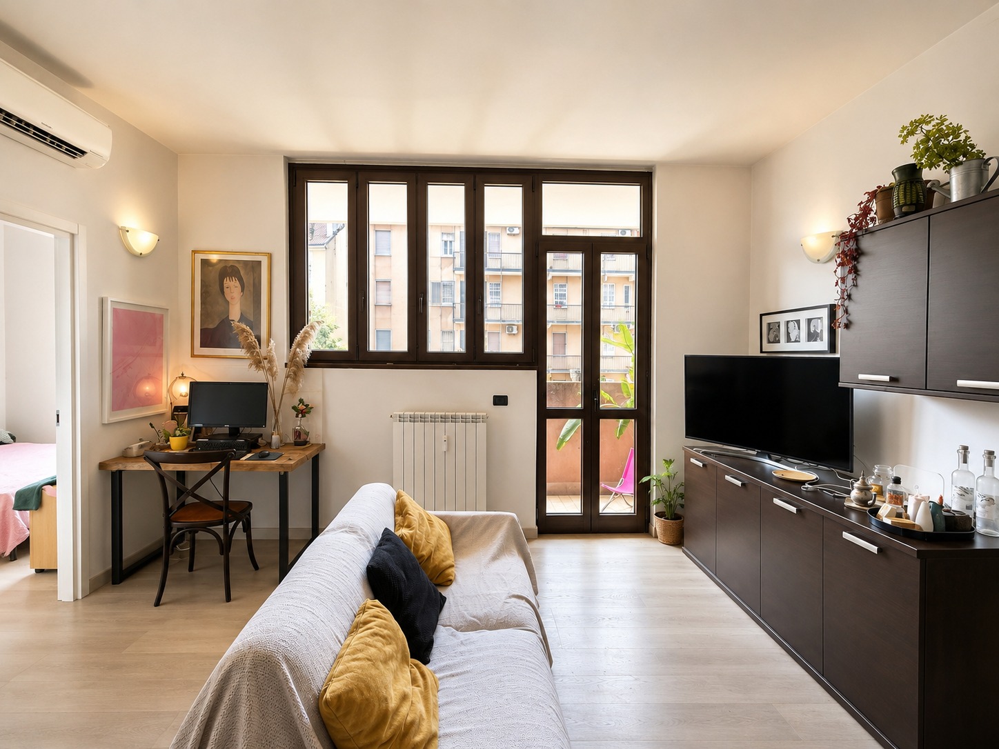 Elegante bilocale con balcone ai Navigli