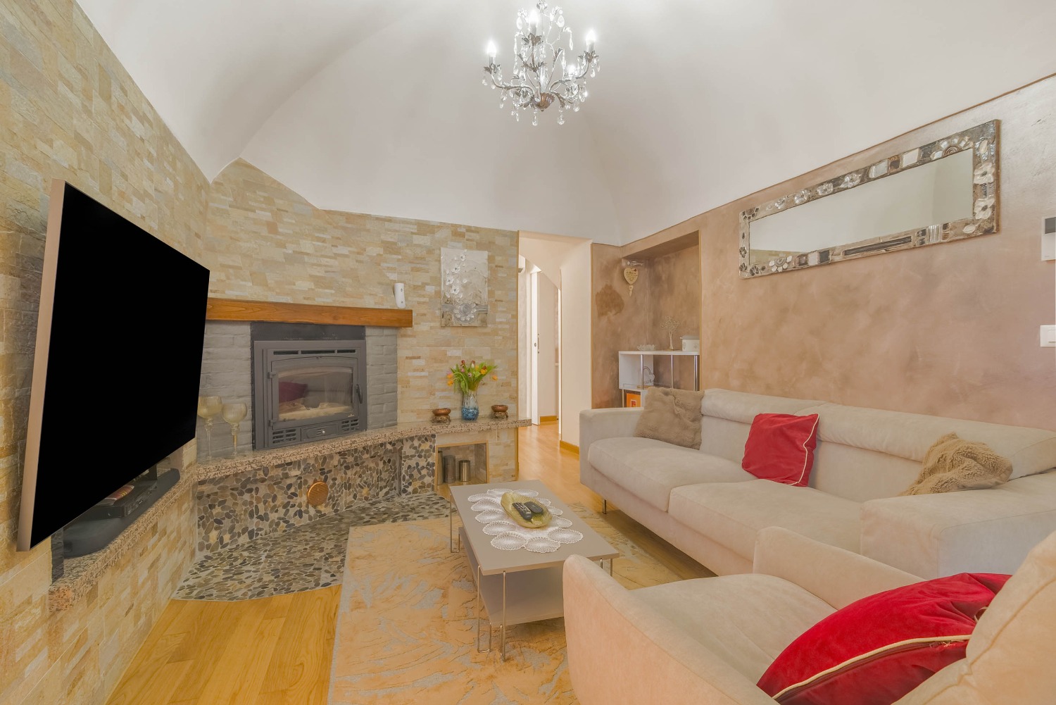 Appartamento di 127 MQ totalmente ristrutturato !!