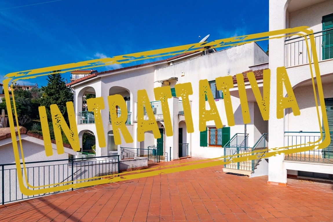 AMPIO BILOCALE CON VISTA MARE AL CONFINE CON LOANO!