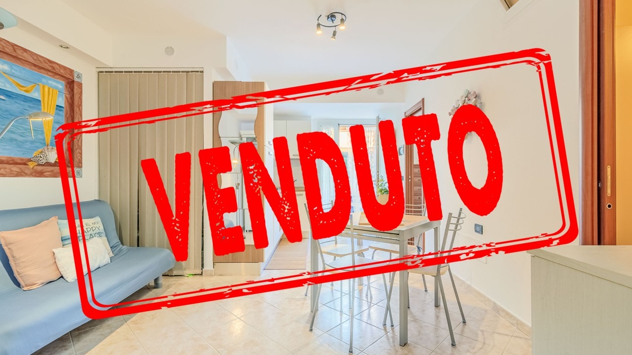 TRILOCALE A 70 METRI DAL MARE: ZONA CONFINE LOANO