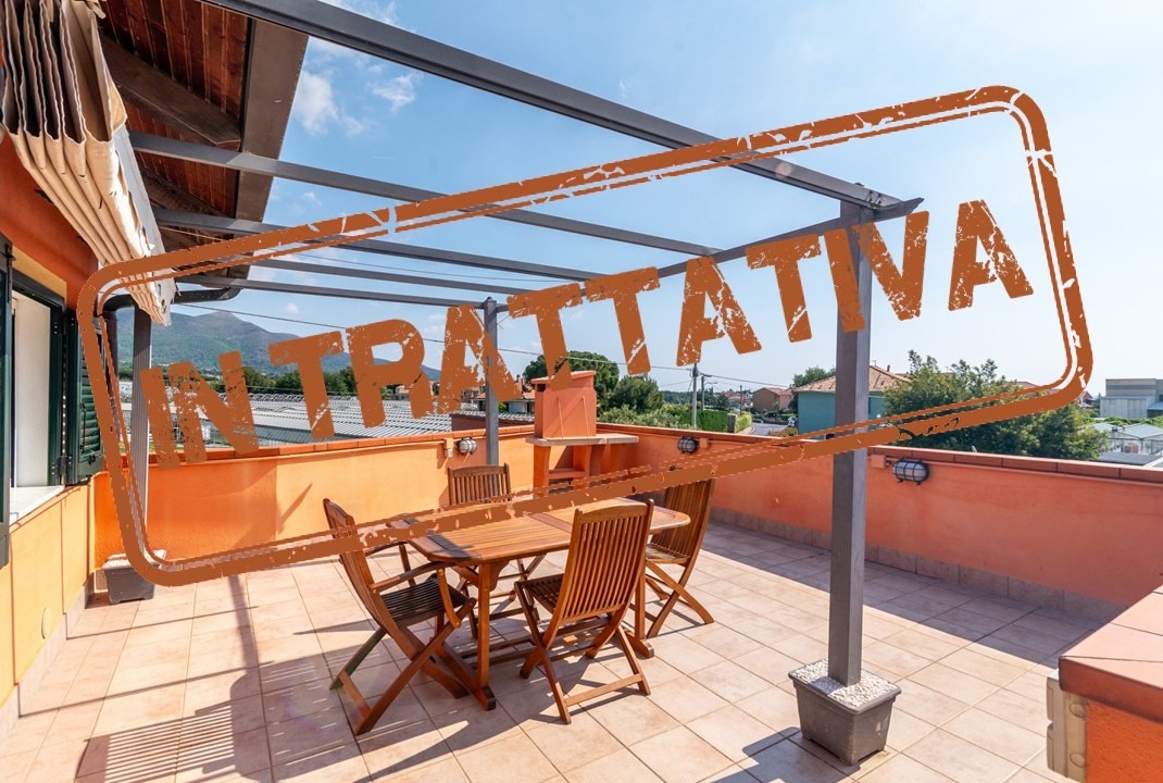 BILOCALE CON TERRAZZO, POSTO AUTO E CANTINA!