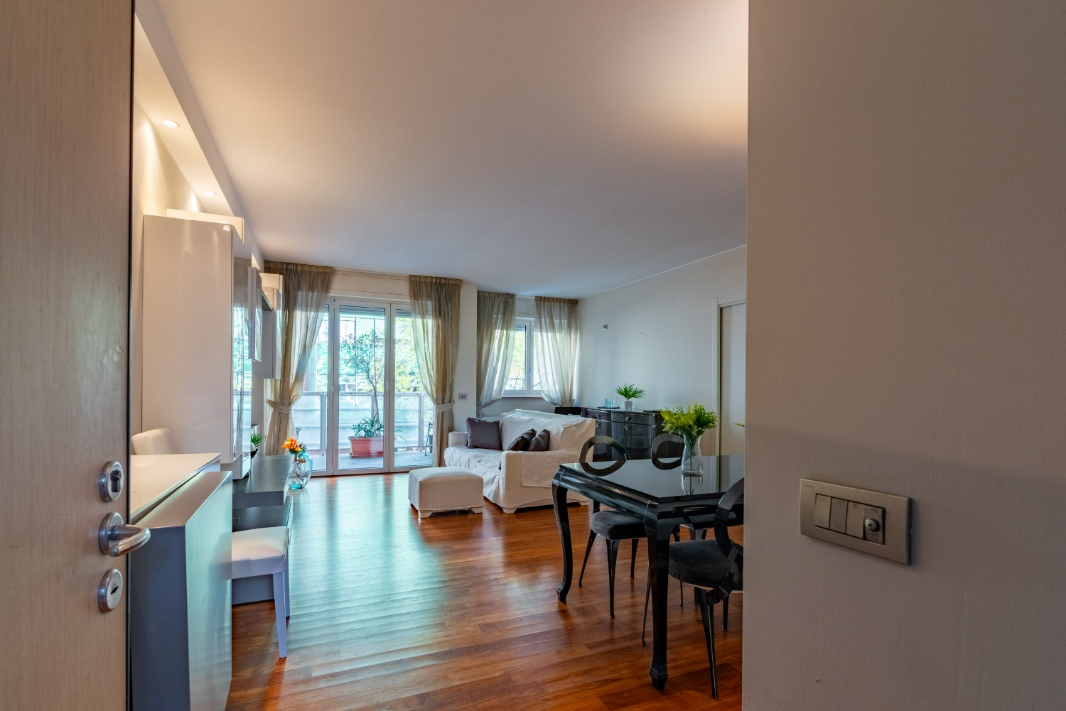 Bilocale con terrazzo in affitto in Porta Romana